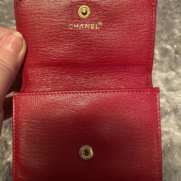 ***SOLD*** Authentic Chanel Classic Small Red Leather Wallet. - Picture 5 of 10